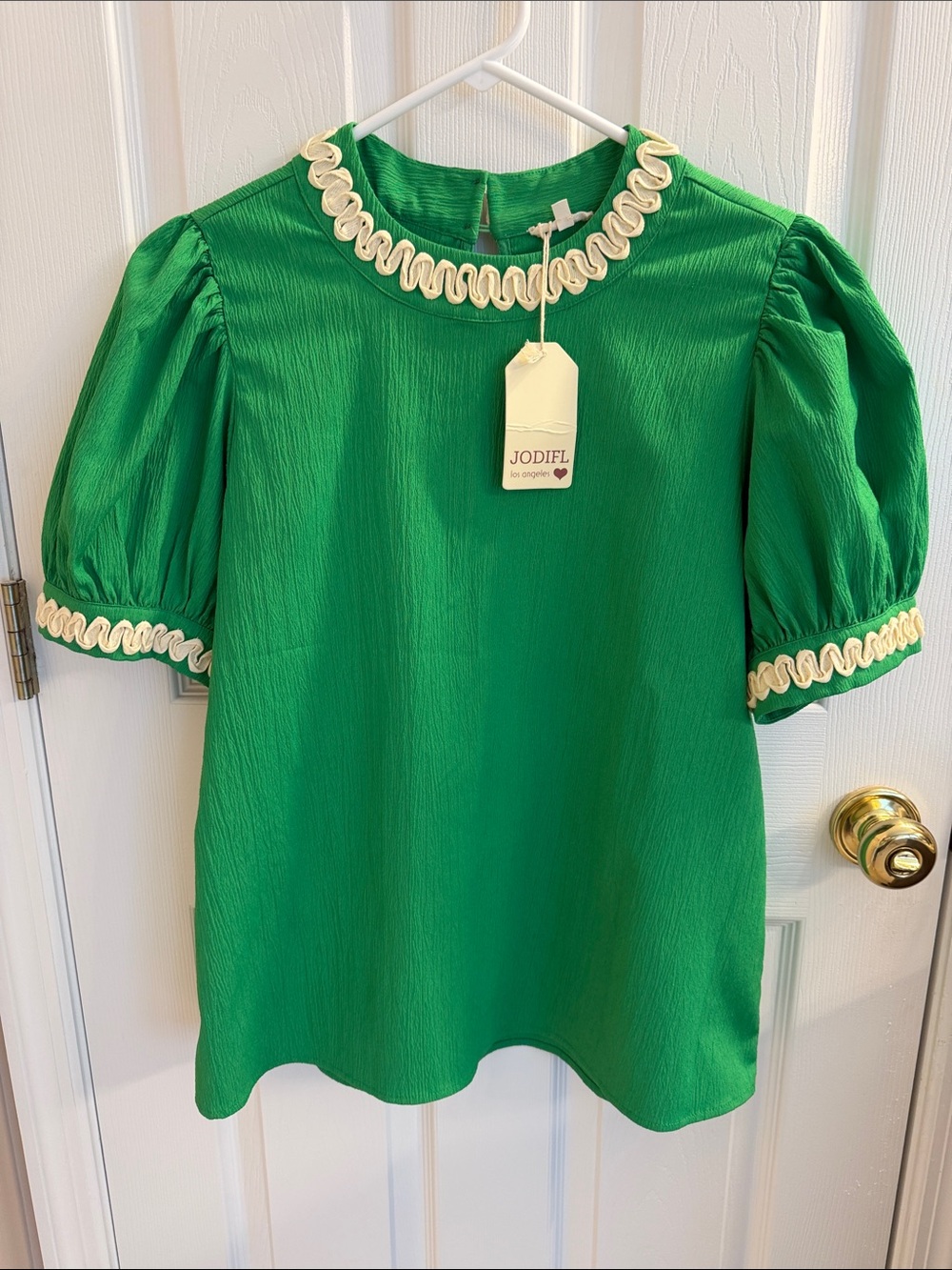 JODIFL Women’s Emerald Green Puff Sleeve Blouse with Cream Trim - small